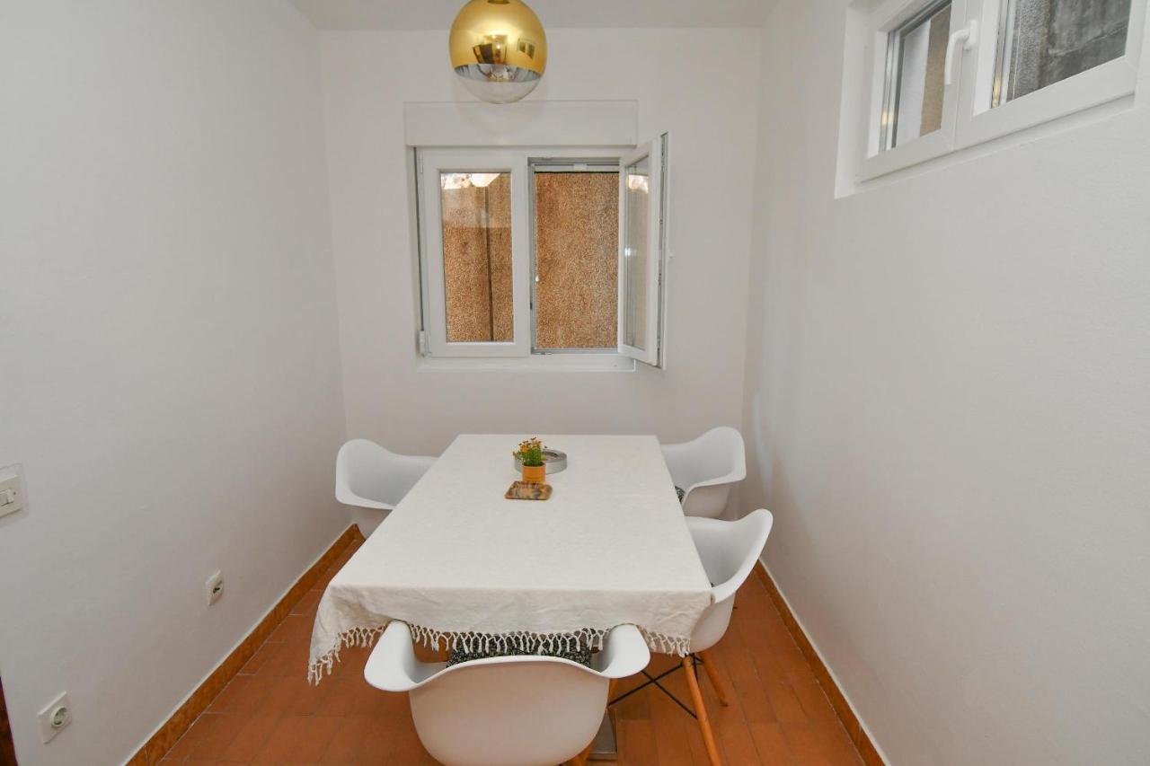Apartmani Dora Duboka Exteriér fotografie