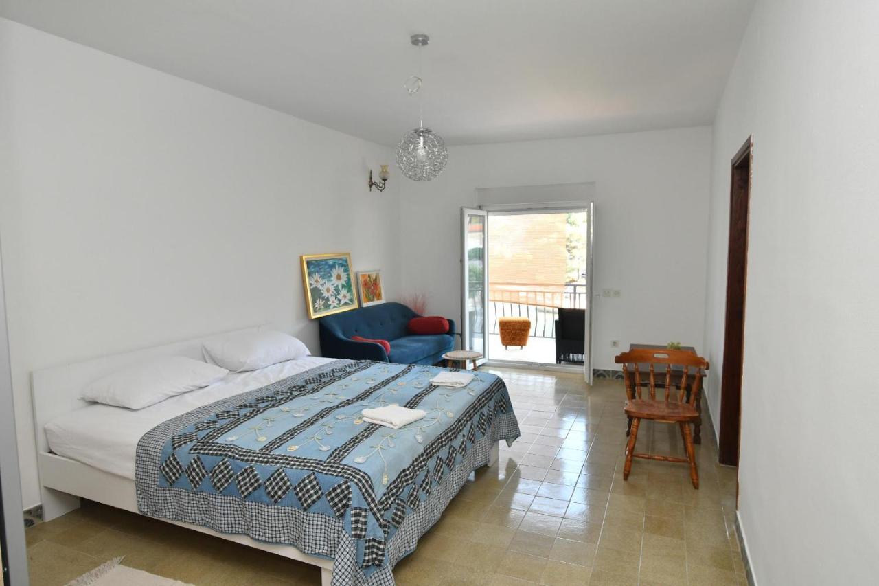 Apartmani Dora Duboka Exteriér fotografie