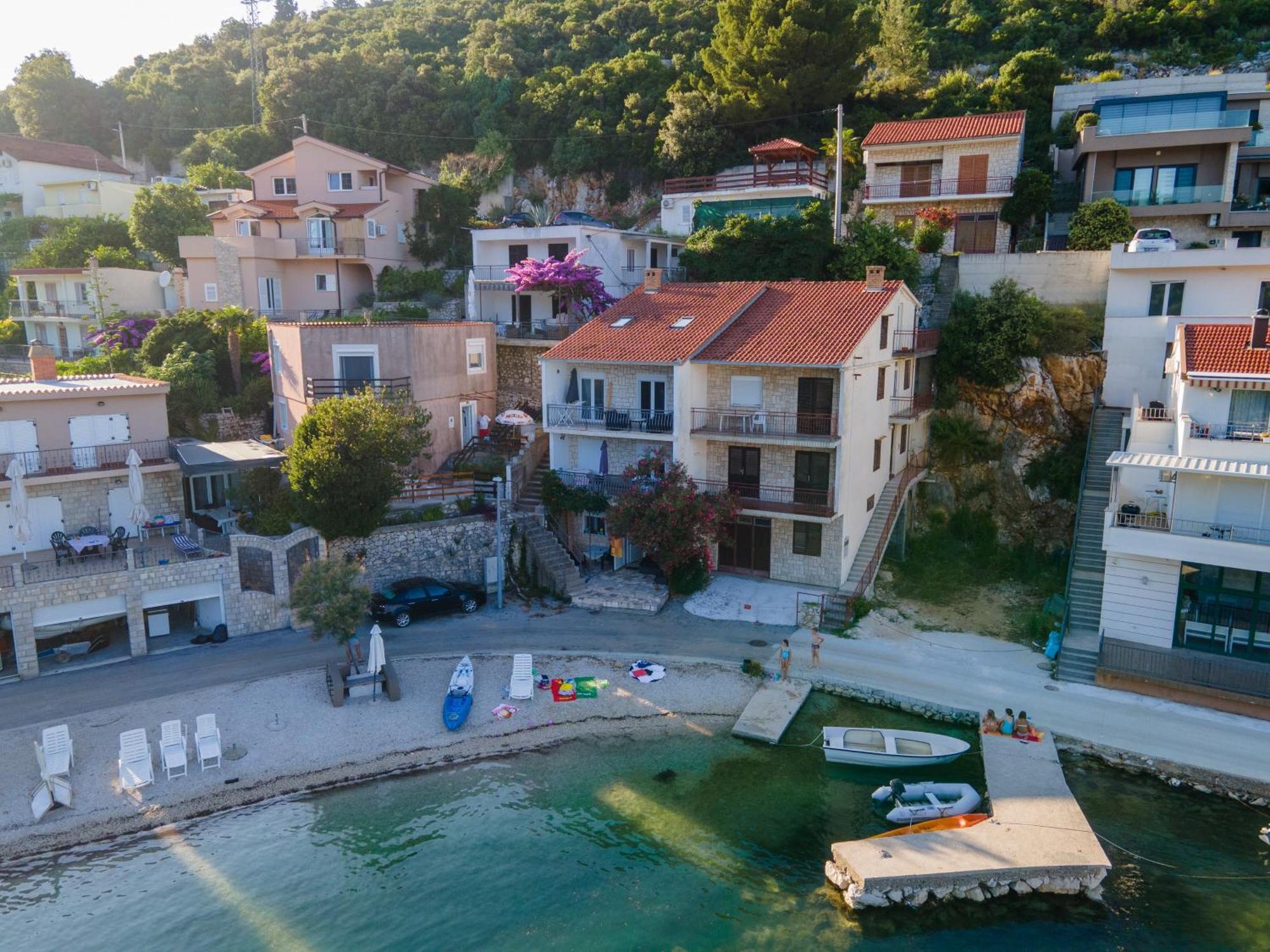 Apartmani Dora Duboka Exteriér fotografie
